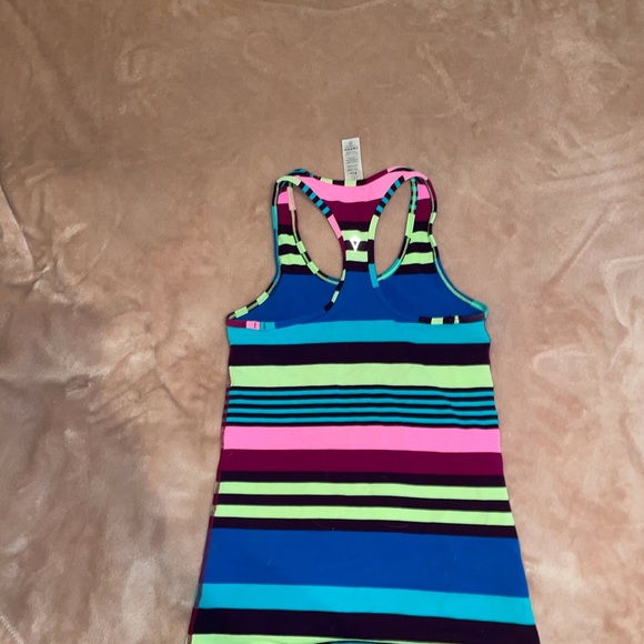 ivivva tank - Picture 4 of 4